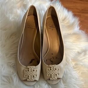 Tory Burch baige wedge  size 7.5.